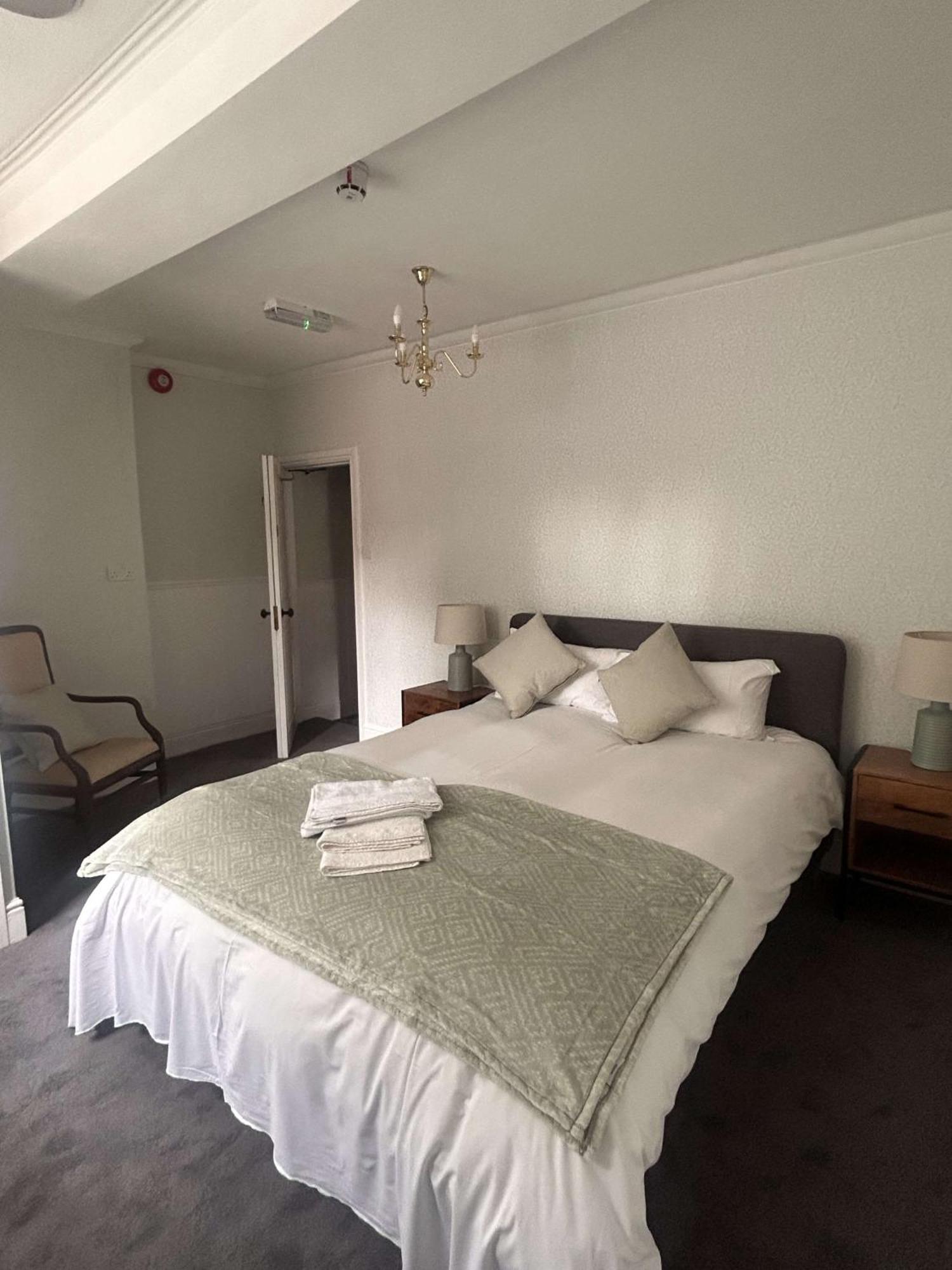 Oyo Blenheim House Hotel Etwall ภายนอก รูปภาพ