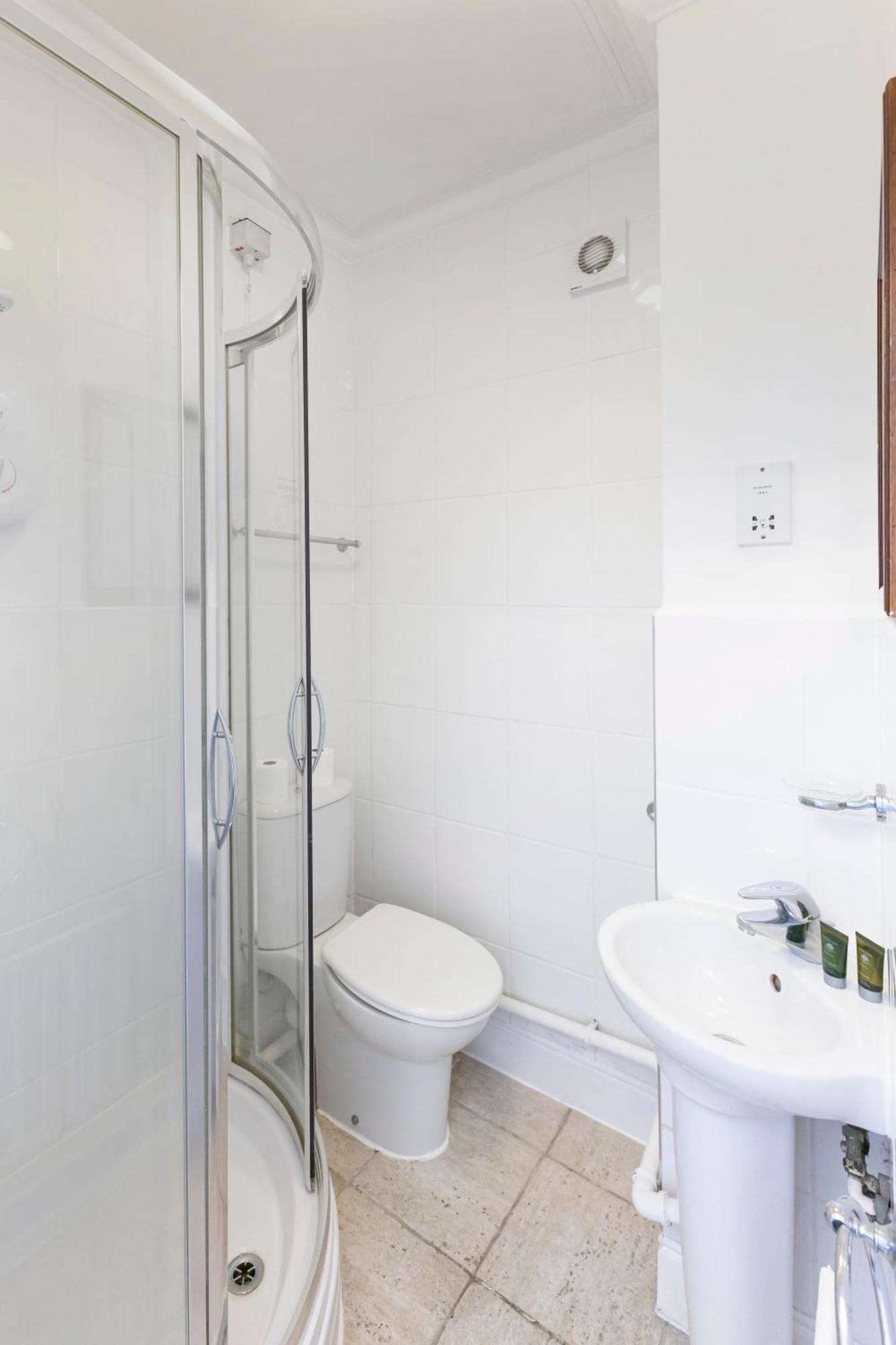 Oyo Blenheim House Hotel Etwall ภายนอก รูปภาพ