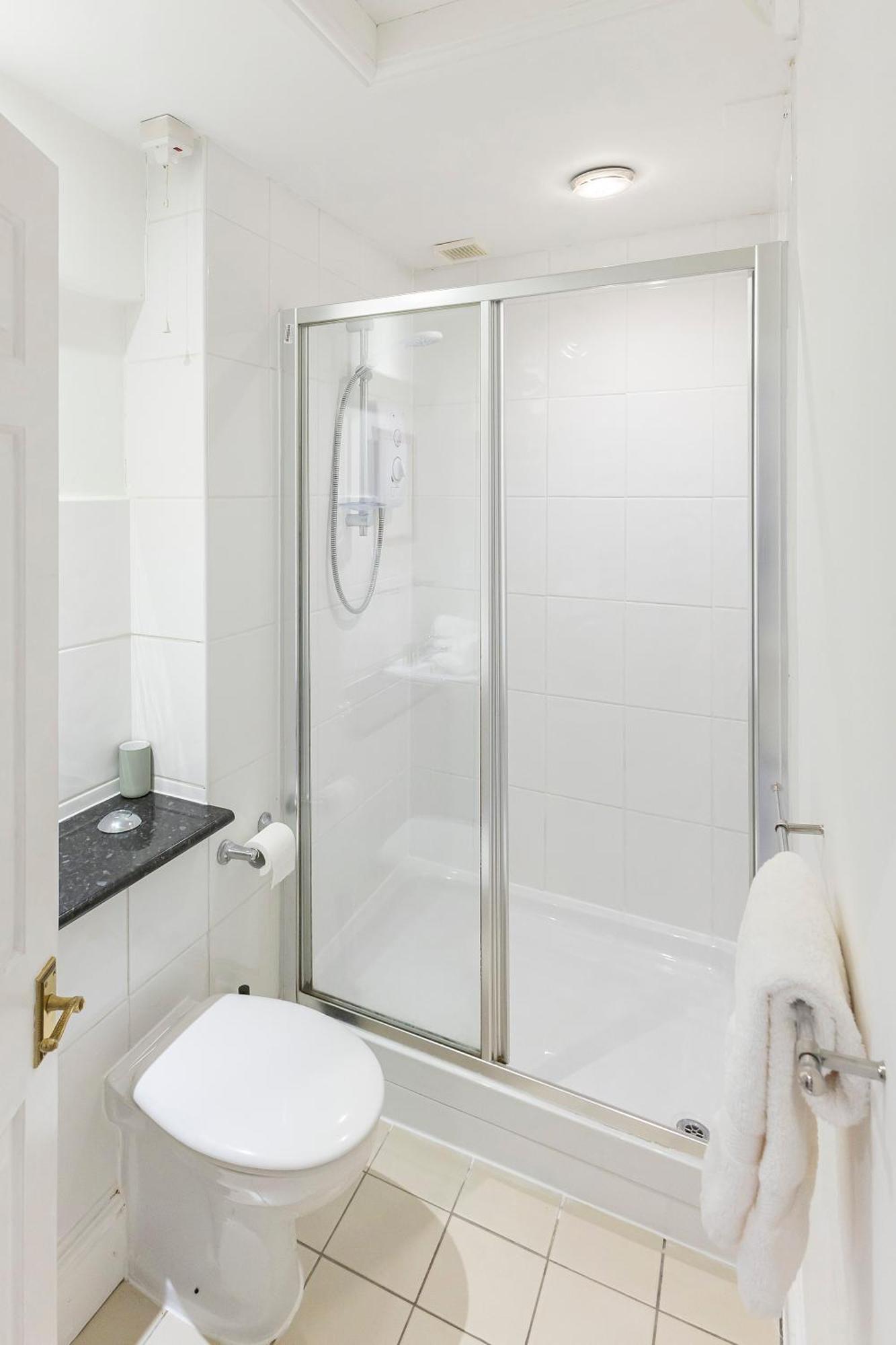 Oyo Blenheim House Hotel Etwall ภายนอก รูปภาพ