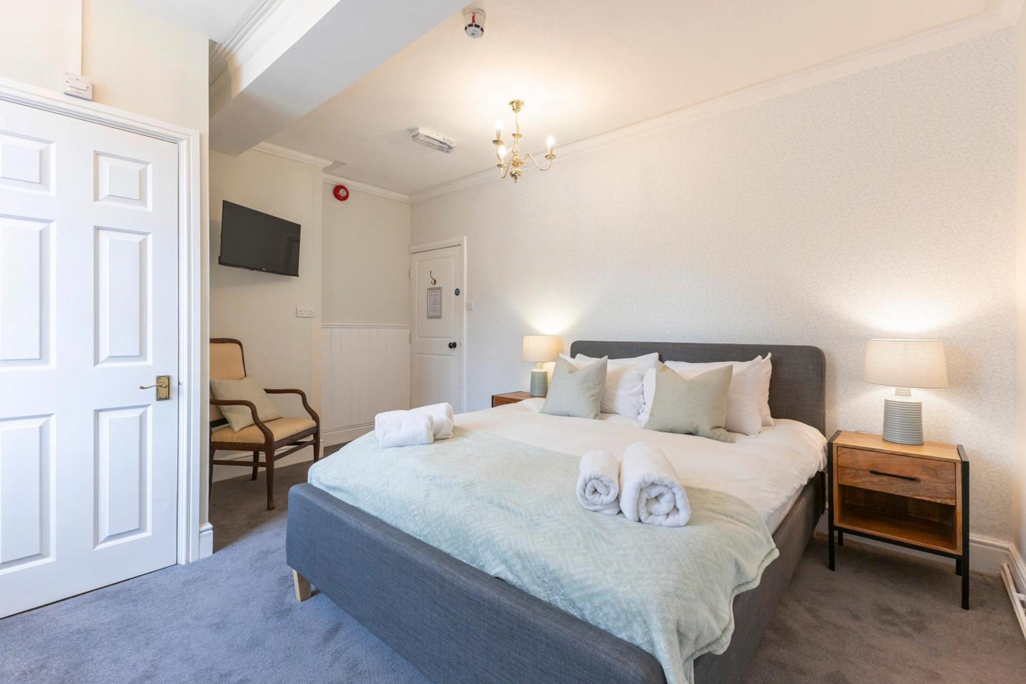Oyo Blenheim House Hotel Etwall ภายนอก รูปภาพ