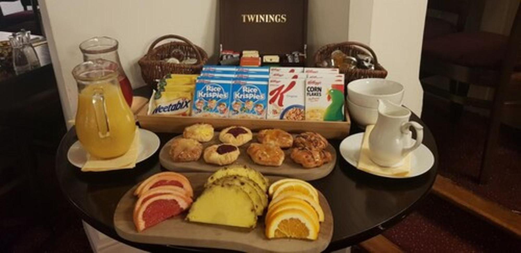 Oyo Blenheim House Hotel Etwall ภายนอก รูปภาพ